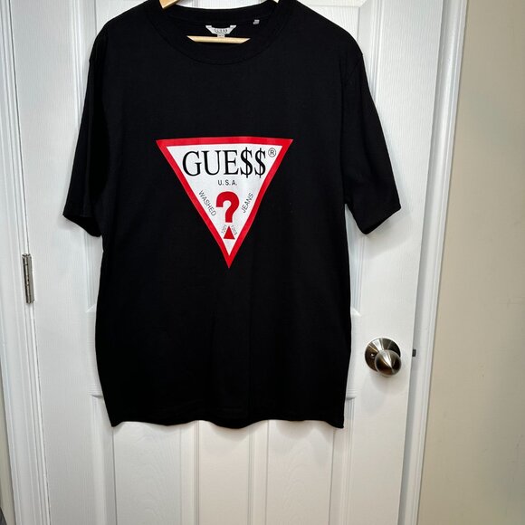 Guess Black Graphic T-Shirt Size Large - Picture 1 of 9